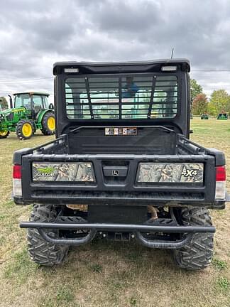 Image of John Deere XUV 835M equipment image 3