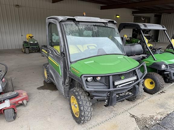 Image of John Deere XUV 835M Primary image