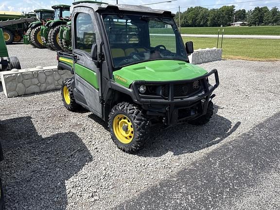 Image of John Deere XUV 835M equipment image 1