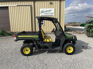 Main image John Deere XUV 835M 11