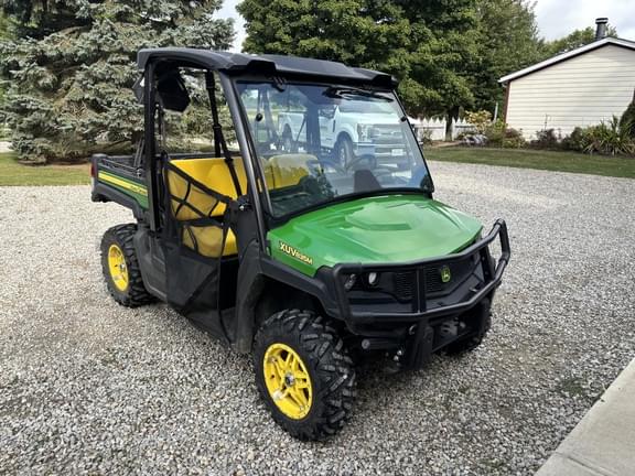 Image of John Deere XUV 835M Primary image