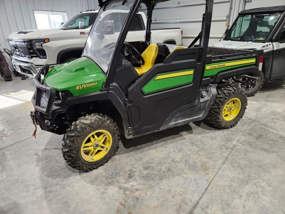 Image of John Deere XUV 835M equipment image 1