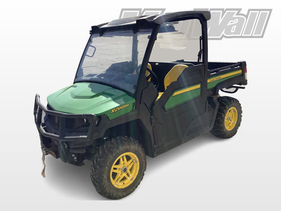2019 John Deere XUV 835M Equipment Image0