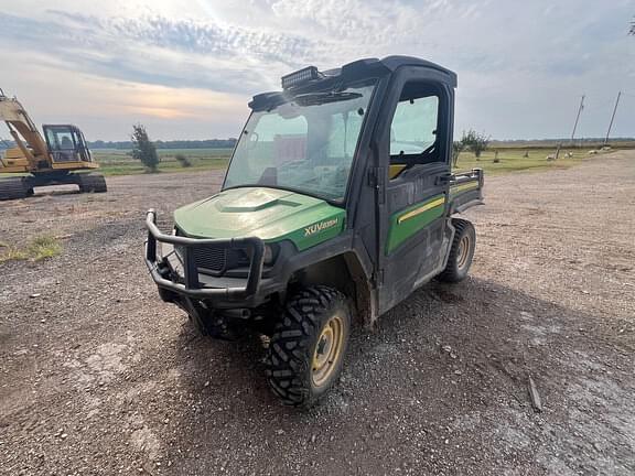 Image of John Deere XUV 835M equipment image 3