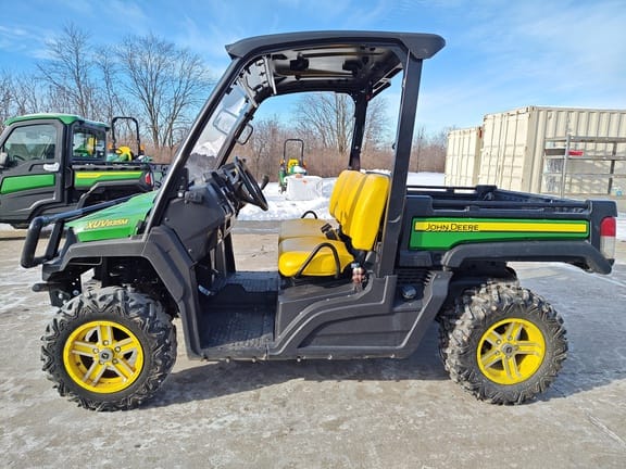 2019 John Deere XUV 835M Equipment Image0
