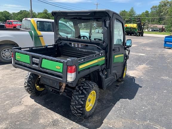 Image of John Deere XUV 835M equipment image 4