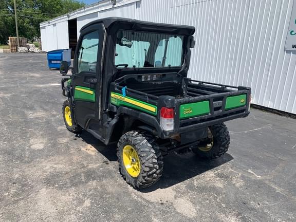 Image of John Deere XUV 835M equipment image 2