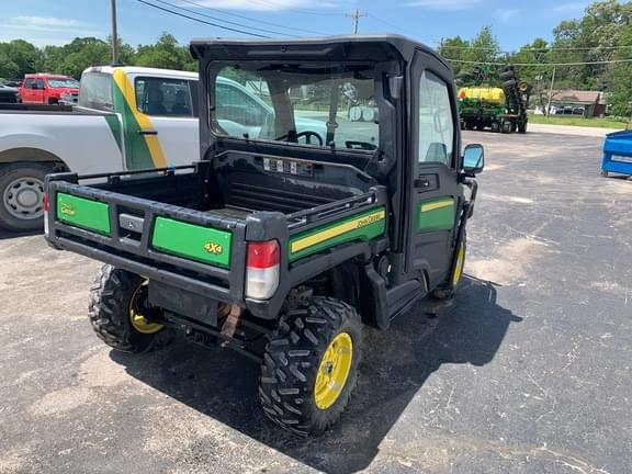 Image of John Deere XUV 835M equipment image 4
