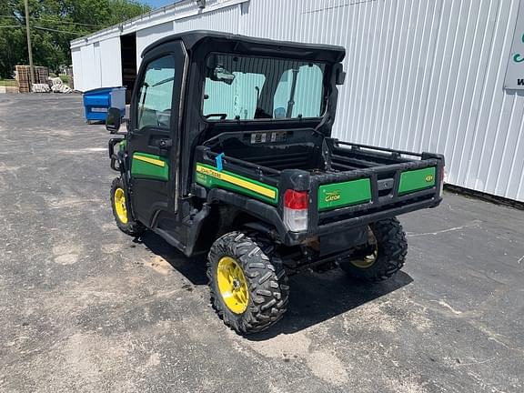 Image of John Deere XUV 835M equipment image 2