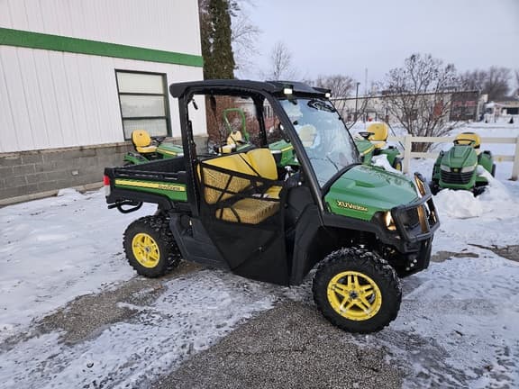 Image of John Deere XUV 835M equipment image 1