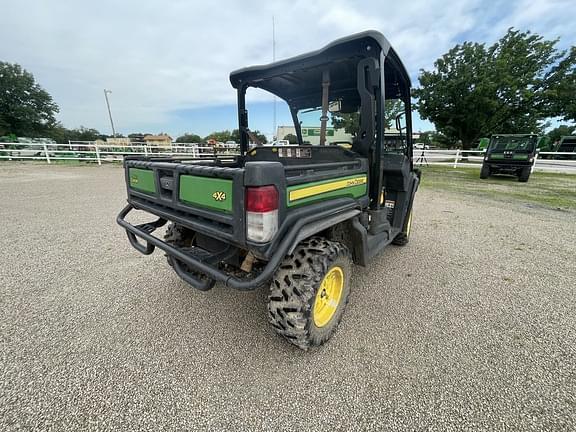 Image of John Deere XUV 835M equipment image 4