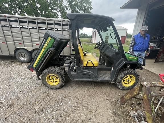 Image of John Deere XUV 835M equipment image 3