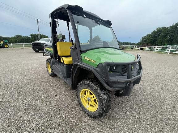 Image of John Deere XUV 835M equipment image 2