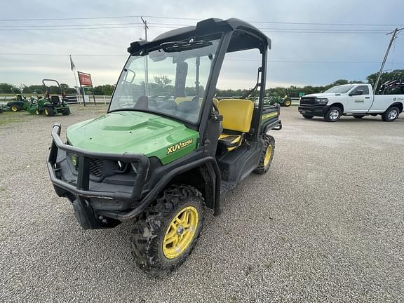 Image of John Deere XUV 835M Primary image