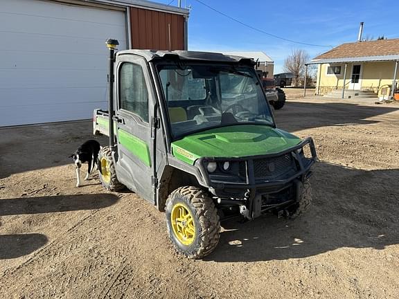 Image of John Deere XUV 835M equipment image 4