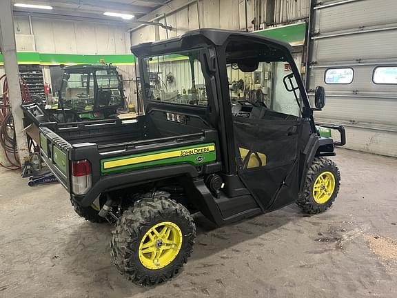 Image of John Deere XUV 835M equipment image 3