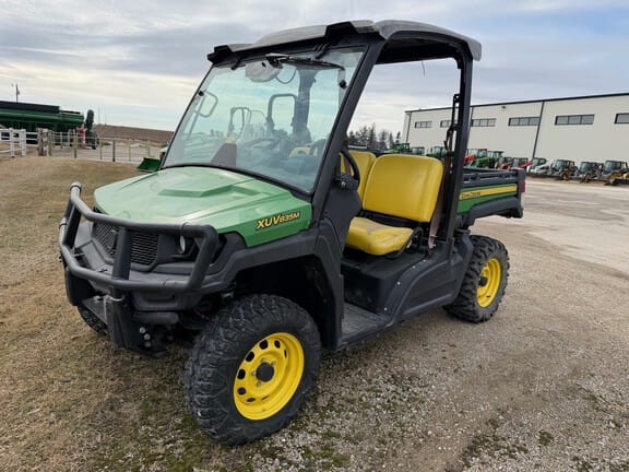 2019 John Deere XUV 835M Equipment Image0