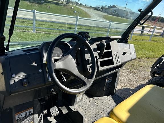 Image of John Deere XUV 835M equipment image 4