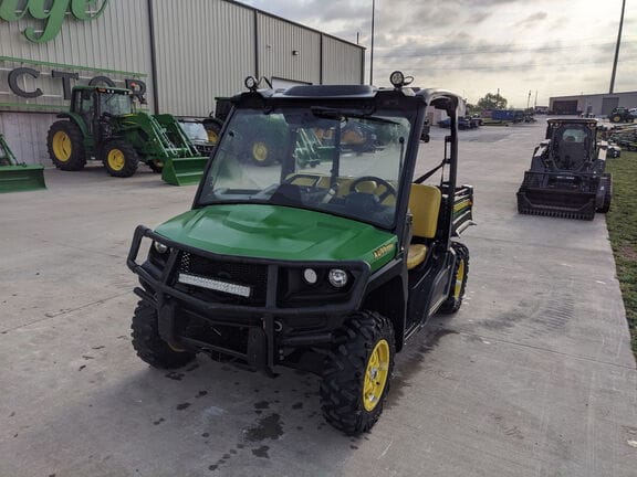 2019 John Deere XUV 835M Equipment Image0