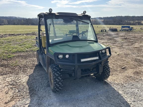 Image of John Deere XUV 835M equipment image 4