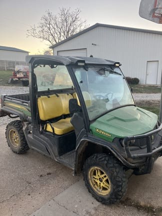 2019 John Deere XUV 835M Equipment Image0