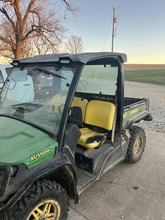 Image of John Deere XUV 835M equipment image 3