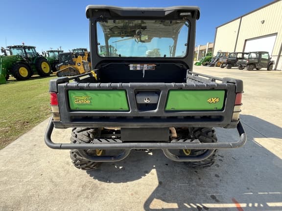 Image of John Deere XUV 835M equipment image 4