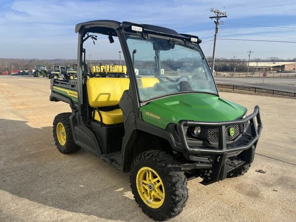 Image of John Deere XUV 835M equipment image 2