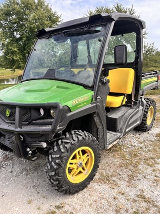 2019 John Deere XUV 835M Equipment Image0