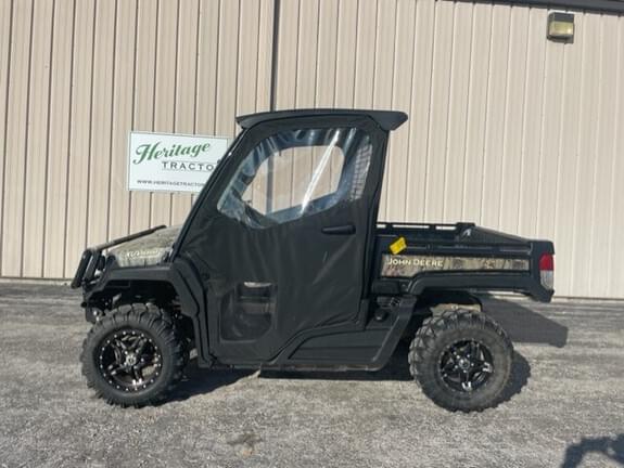 Image of John Deere XUV 835M equipment image 1