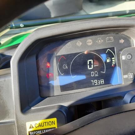 Image of John Deere XUV 835M equipment image 2
