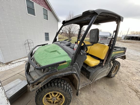 2019 John Deere XUV 835M Equipment Image0