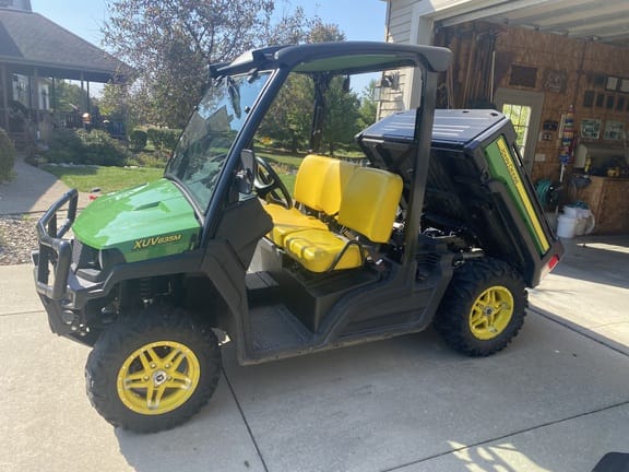 Main image John Deere XUV 835M