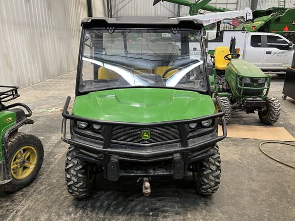 Image of John Deere XUV 835M equipment image 4