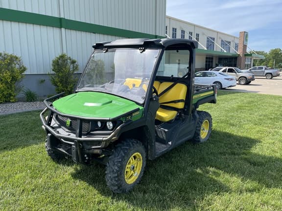 Image of John Deere XUV 835M equipment image 1