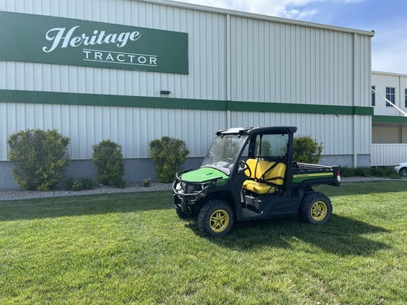 2019 John Deere XUV 835M Equipment Image0