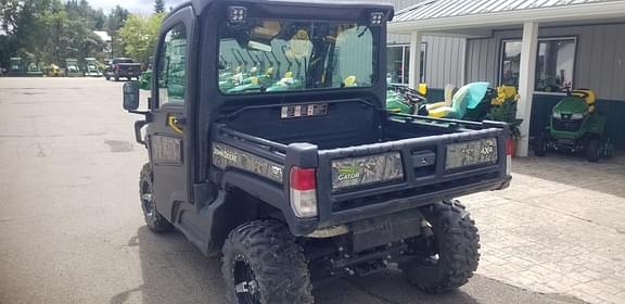 Image of John Deere XUV 835M equipment image 1