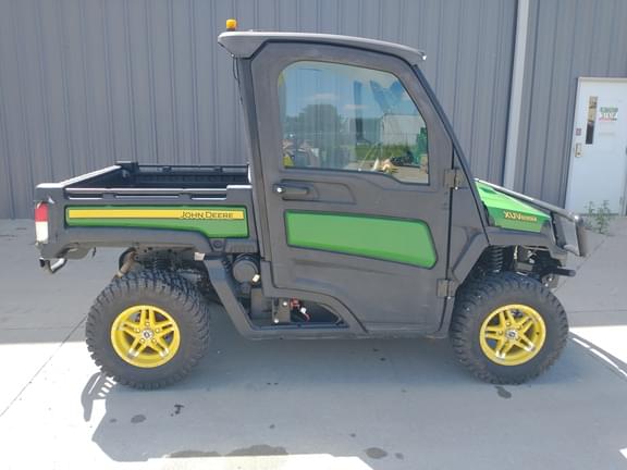 Image of John Deere XUV 835M equipment image 3