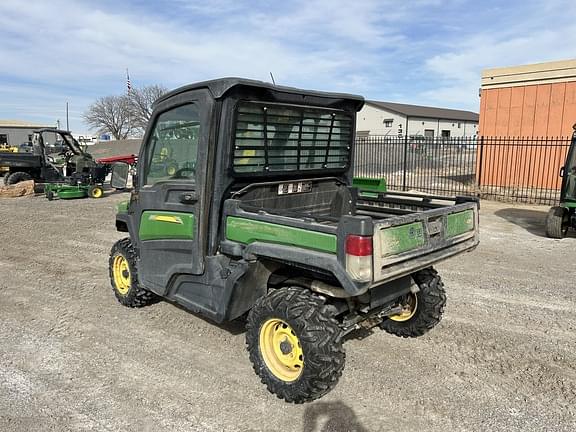 Image of John Deere XUV 835M equipment image 1