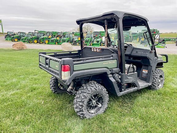 Image of John Deere XUV 835M equipment image 4