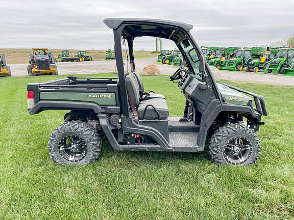 Image of John Deere XUV 835M equipment image 3
