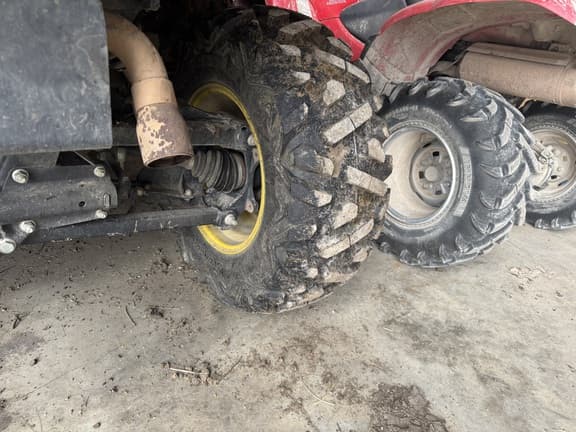 Image of John Deere XUV 835M equipment image 3