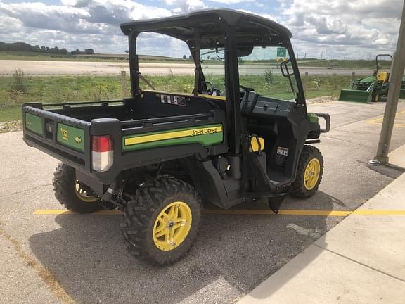 Image of John Deere XUV 835M equipment image 4