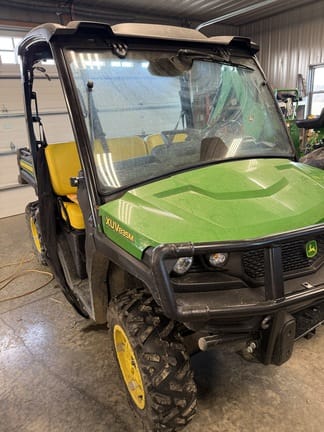 Main image John Deere XUV 835M