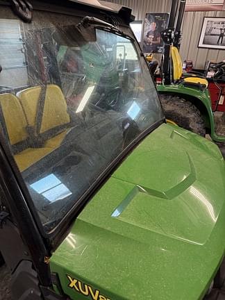 Image of John Deere XUV 835M equipment image 3