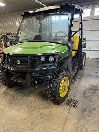 Image of John Deere XUV 835M equipment image 1