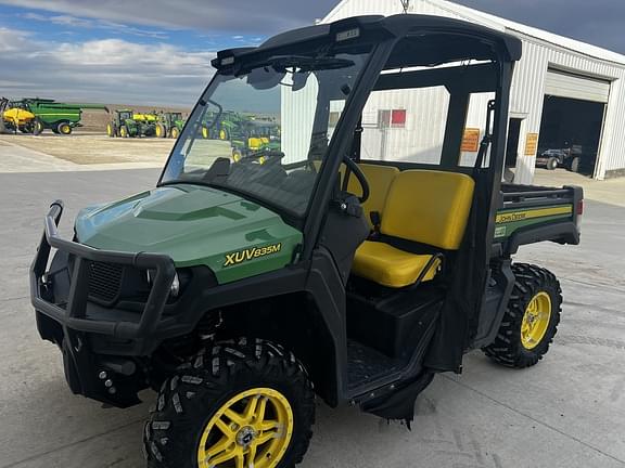 Image of John Deere XUV 835M equipment image 1