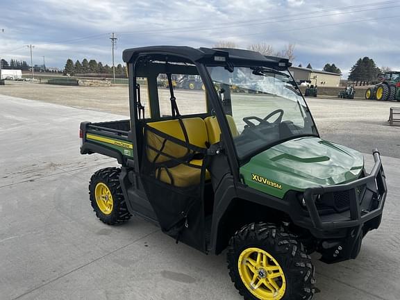 Image of John Deere XUV 835M equipment image 2