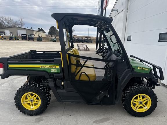 Image of John Deere XUV 835M equipment image 3