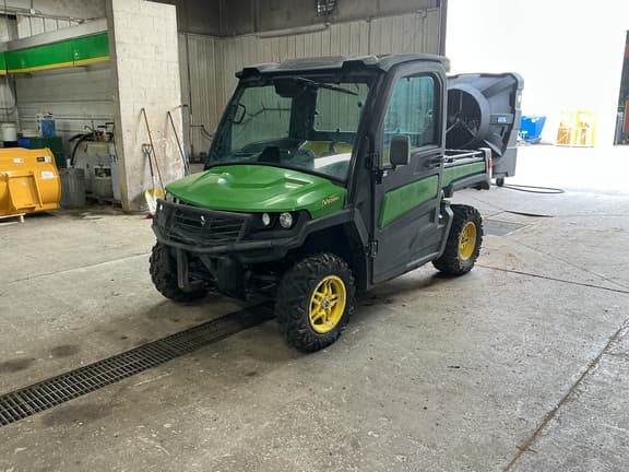Image of John Deere XUV 835M Primary image